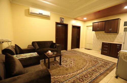 Foto 19 - Al Eairy Furnished Apartments Dammam 8