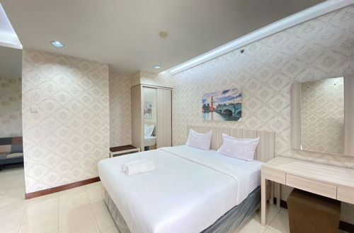 Foto 5 - Private Spacious Executive Studio Room At Majesty Apartment Bandung