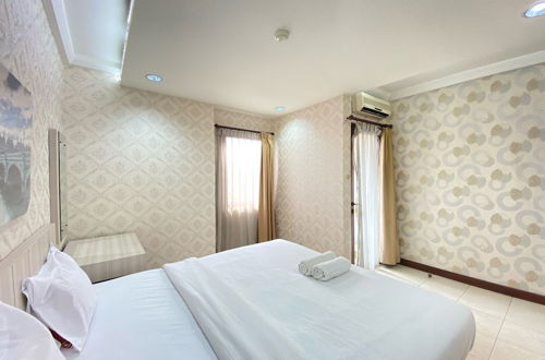 Photo 2 - Private Spacious Executive Studio Room At Majesty Apartment Bandung