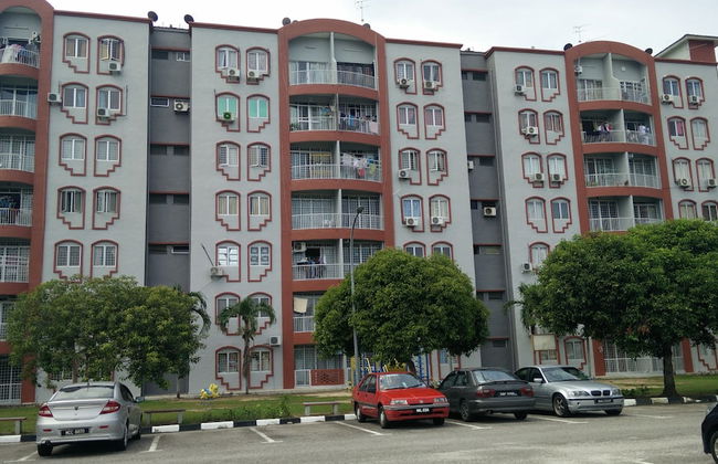 H&A Guest House - Photo 1