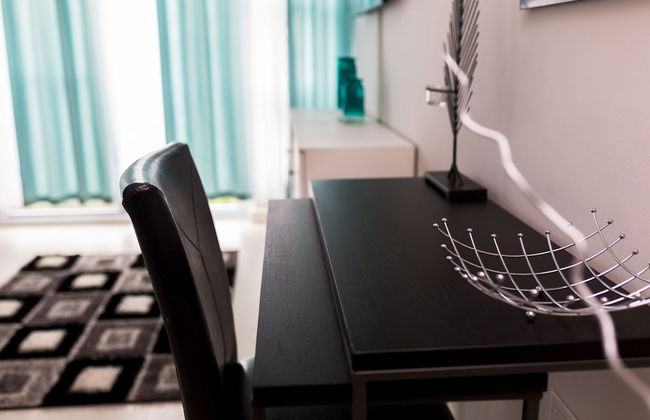 Kingston Luxury Guest Apt at Sullivan - Photo 9