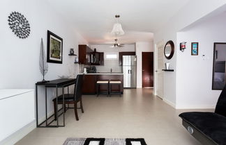 Photo 2 - Kingston Luxury Guest Apt at Sullivan