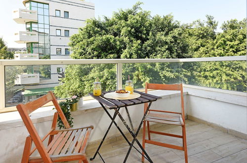 Photo 14 - Heart of TLV-Modern wBalcony- 3BD & 3BR