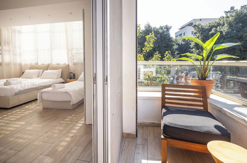 Photo 33 - Heart of TLV-Modern wBalcony- 3BD & 3BR