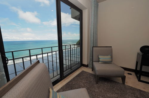 Foto 28 - Luxury Oceanfront Penthouse