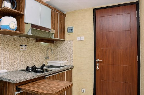 Photo 7 - Best Deal And Comfy 2Br At Kebagusan City Apartment