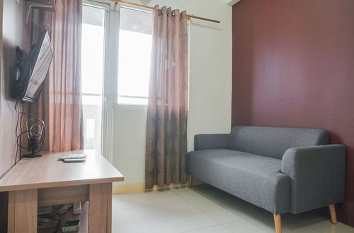 Photo 14 - Cozy Living 2Br Green Pramuka City Apartment Next To Mall