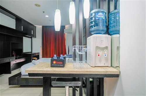 Photo 14 - Cozy Living Studio Apartment Mangga Dua Residence Near Itc Mall