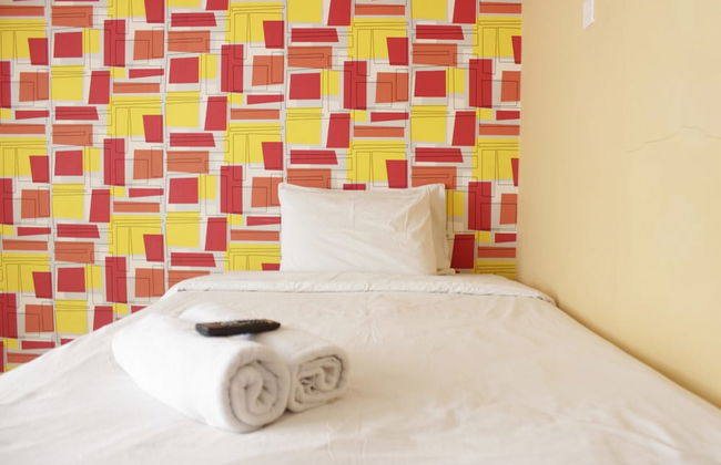 Cozy Studio Apartment At The Jarrdin Near Cihampelas Walk - Photo 1