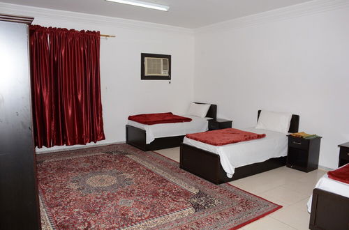 Foto 6 - Al Eairy Furnished Apt Al Madinah 4