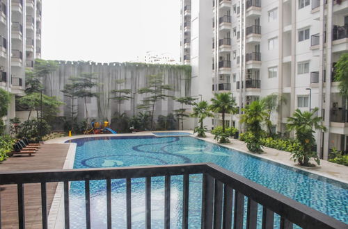 Photo 11 - Comfy And Strategic Studio Signature Park Grande Apartment