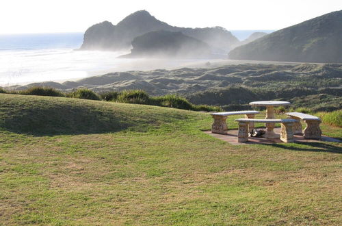 Foto 44 - Bethells Beach Cottages