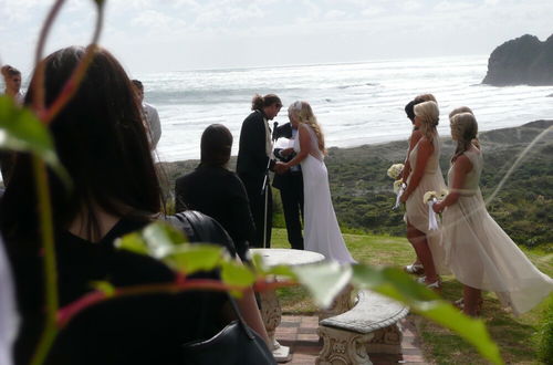 Photo 32 - Bethells Beach Cottages