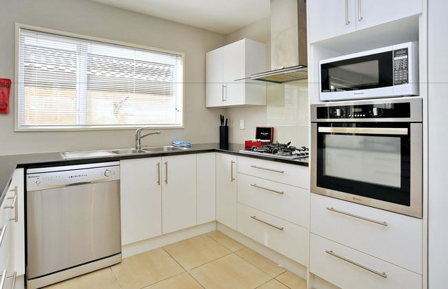 Regent's Villa - Photo 12