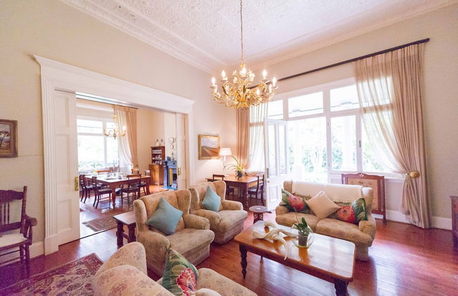 Lovely Guesthouse in Pretoria Welcoming you on a Spacious Room With Breakfast - Photo 25