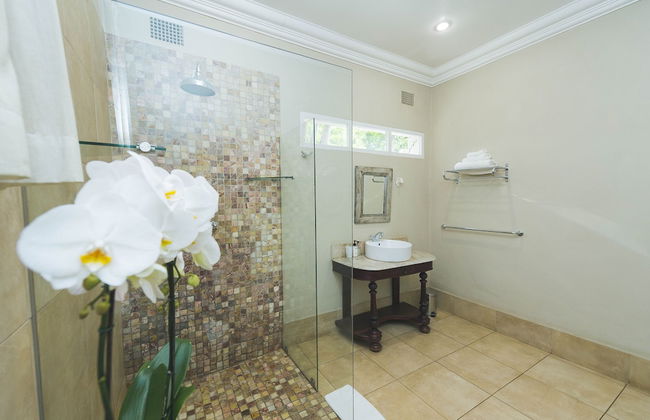 Lovely Guesthouse in Pretoria Welcoming you on a Spacious Room With Breakfast - Photo 8
