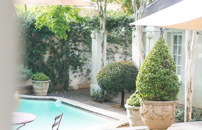 Lovely Guesthouse in Pretoria Welcoming you on a Spacious Room With Breakfast - Photo 10