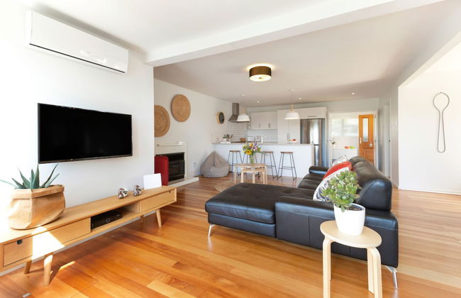 Eight on Church Waiheke Accommodation - Photo 7