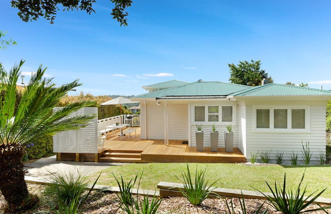 Eight on Church Waiheke Accommodation - Photo 14