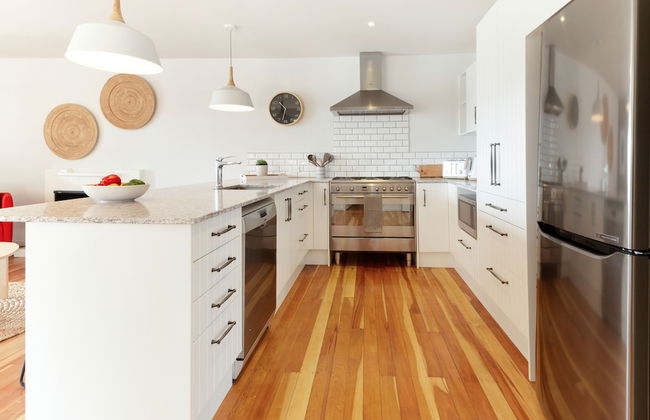Eight on Church Waiheke Accommodation - Photo 6