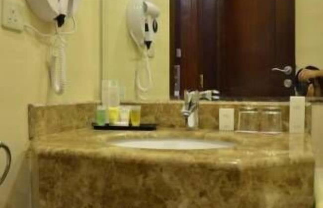 Lily Hotel Suite Mubarraz - Foto 41