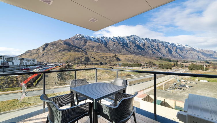 Photo 1 - Executive 2 Bedroom Apartment Remarkables Park