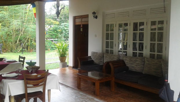Lobby-Lounge