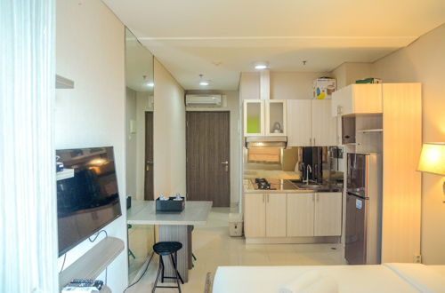 Foto 1 - Prime Location Studio Apartment at Elpis Residence near Ancol