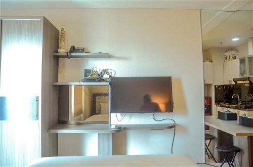 Photo 20 - Prime Location Studio Apartment at Elpis Residence near Ancol