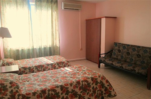 Photo 8 - Sufara Hotel Suites