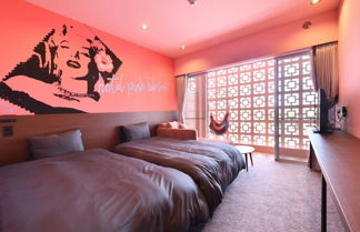 Photo 3 - Hotel Pink Hibiscus