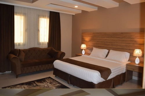 Photo 9 - Medina Diamond Suites