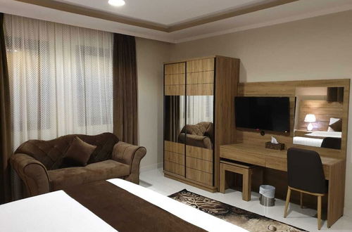 Photo 12 - Medina Diamond Suites