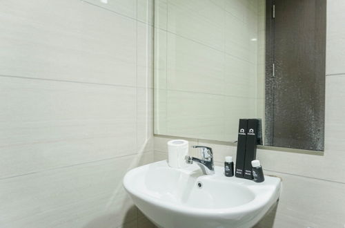 Photo 11 - Graceful 1BR Ciputra International Apartment