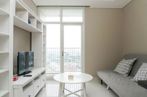 Photo 9 - Graceful 1BR Ciputra International Apartment