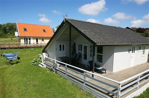 Foto 14 - 6 Person Holiday Home in Hasle