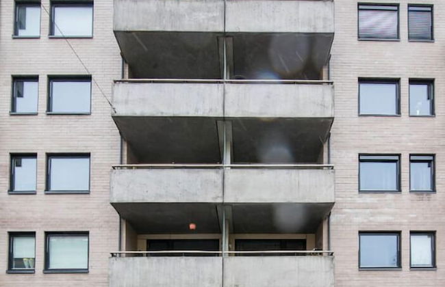 StayPlus Apt in Trendy Area Balcony - Foto 25