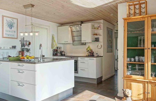 4 Person Holiday Home in Aakirkeby - Photo 3
