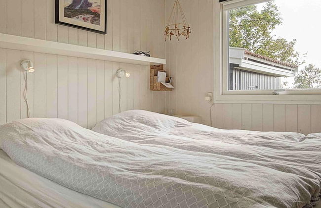4 Person Holiday Home in Aakirkeby - Photo 2