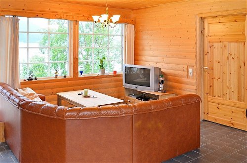 Photo 8 - 6 Person Holiday Home in Hamnvik
