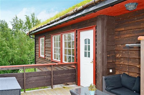 Foto 9 - 6 Person Holiday Home in Hamnvik