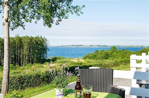 Foto 1 - 4 Person Holiday Home in Aabenraa