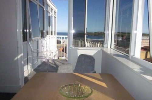 Foto 9 - Stunning Ocean View Apartment