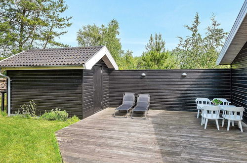 Photo 23 - 8 Person Holiday Home in Albaek