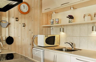 Photo 3 - 4 Person Holiday Home in Blavand