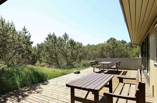 Photo 18 - Charming Holiday Home in Blåvand with Hot Tub