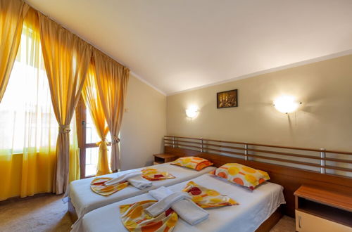 Photo 9 - 1 Bedroom Apartment in Dafinka Guest House