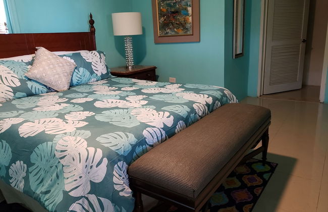 Villa Indigo 1BR in Private Gated Estate - Photo 4