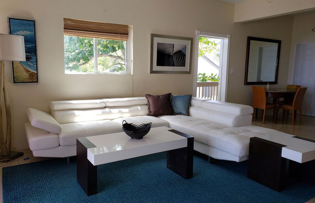 Villa Indigo 1BR in Private Gated Estate - Photo 9