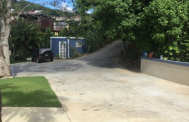 Villa Indigo 1BR in Private Gated Estate - Photo 17